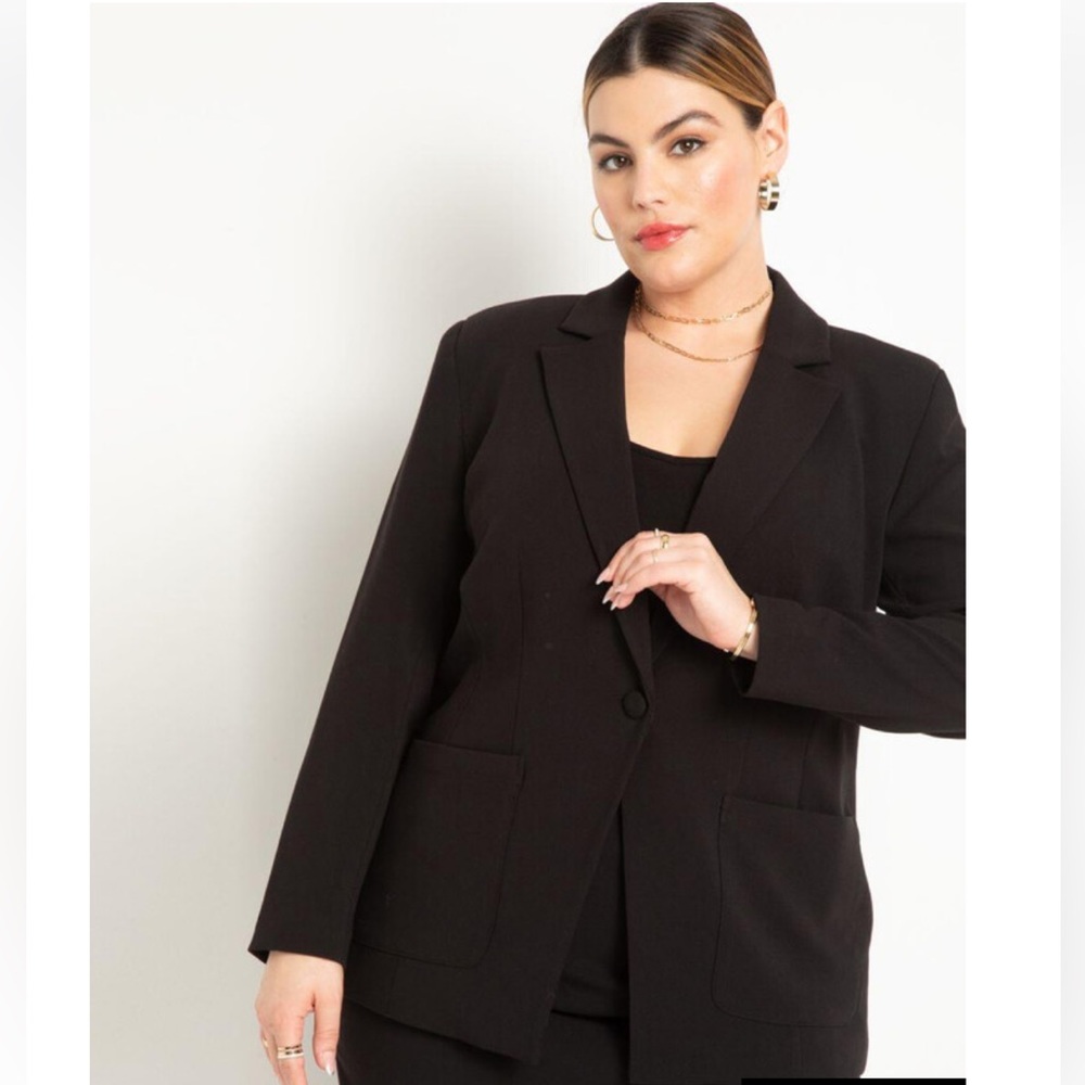 Eloquii - The 365 Suit Patch Pocket Blazer. Size 14. Brand new with tags!